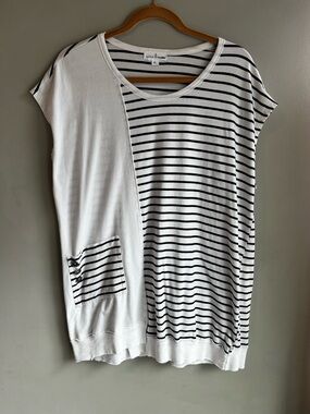 Neon Buddha Striped Knit Tunic Top in White and Black Cotton XL